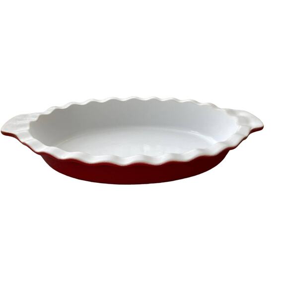 Emile Henry large scalloped oval baking dish - Picture 1 of 6
